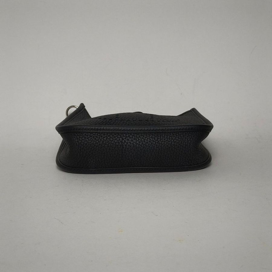 HERMES EvelyneMini16黑色TC皮D刻銀扣肩背包-4