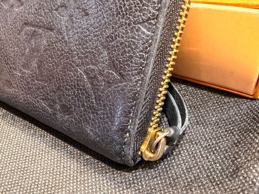 LV clemence 8卡黑牛皮長夾-15