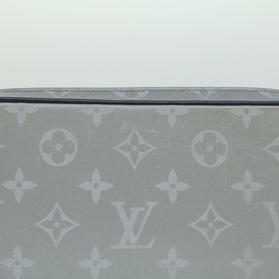 【日本直送】路易威登 Monogram Satellite 手拿包 銀色 M44171 LV 正品 32349SAV-2