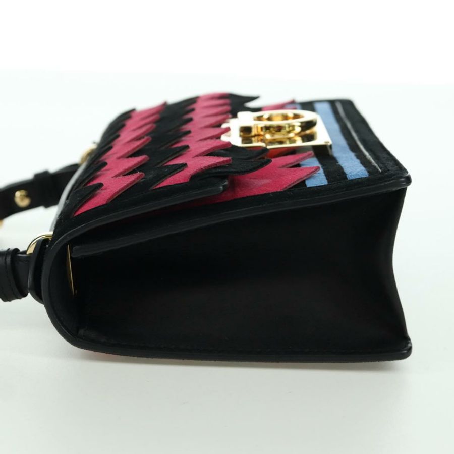 【日本直送】Salvatore Ferragamo Gancini 單肩包,麂皮材質,黑色、粉紅色、金色,正品 ARZ419M-2