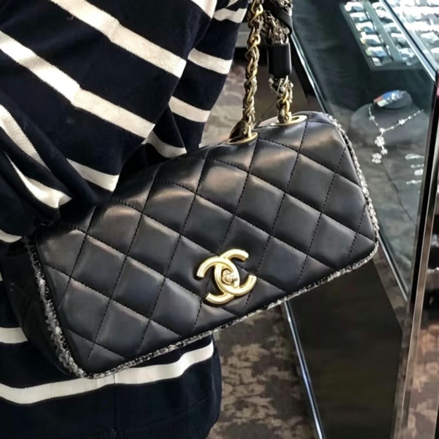CHANEL香奈兒黑金毛尼菱格滾邊法棍包稀有款難得釋出⚠️-31