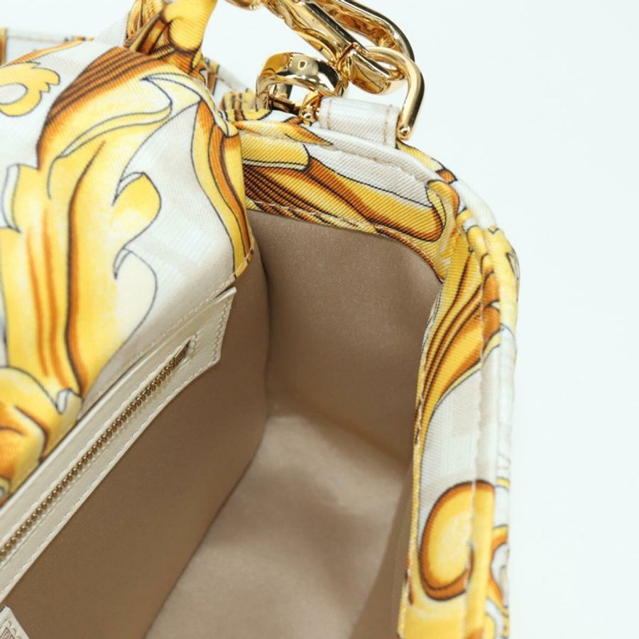 【日本直送】FENDI Zucca 帆布 Fenderche VERSACE Mamma Baguette 包款白色正品 173367SAM-23