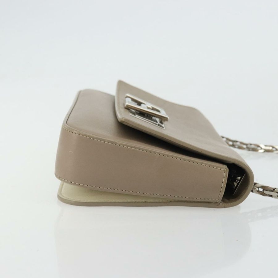 【日本直送】FENDI 鏈條 Trebuquette 單肩包 皮革 米色 銀色 正品 ka3885A-3