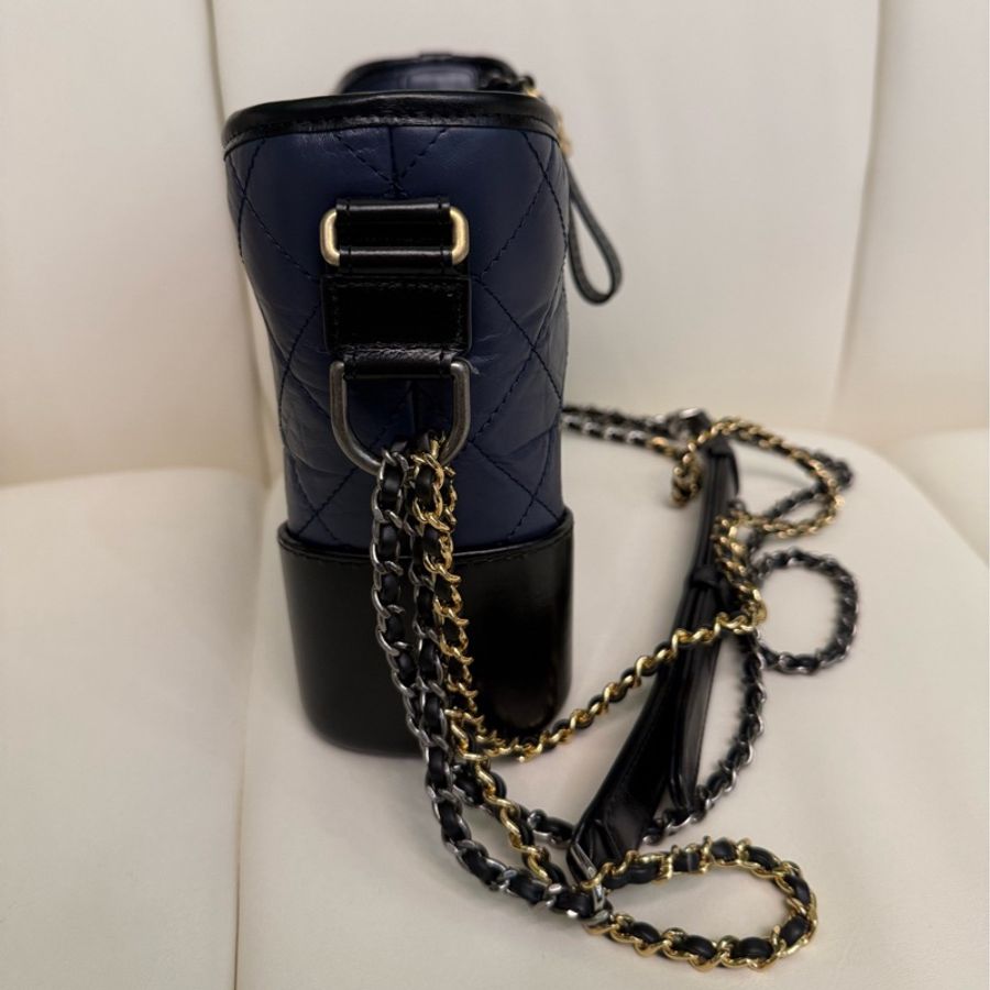 Chanel/香奈兒98新 29開 新中號流浪包 底長24 藍色拼黑色-6