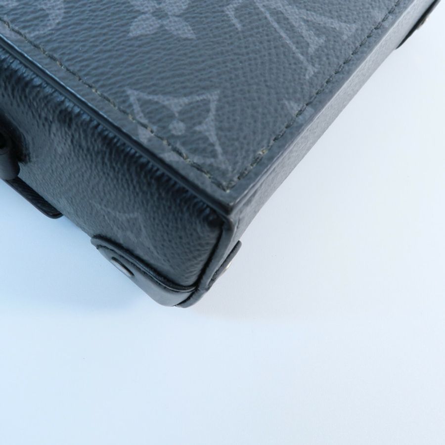 LOUIS VUITTON Monogram Eclipse Steamer Wearable Wallet肩背袋-12