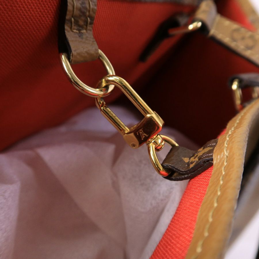 LOUIS VUITTON Monogram Giant OnTheGo GM金扣手挽肩背兩用袋-6