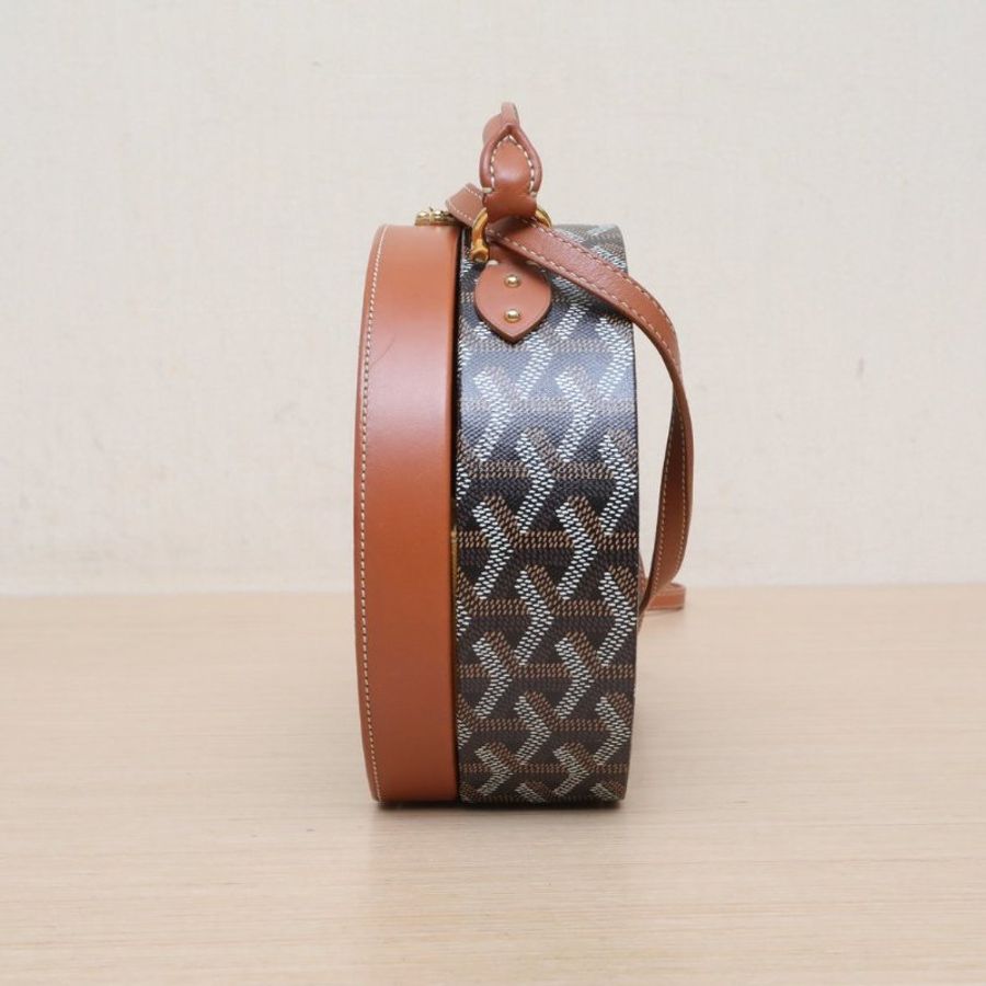 GOYARD 拼色PVCAlto老花硬圓餅包肩背包-4