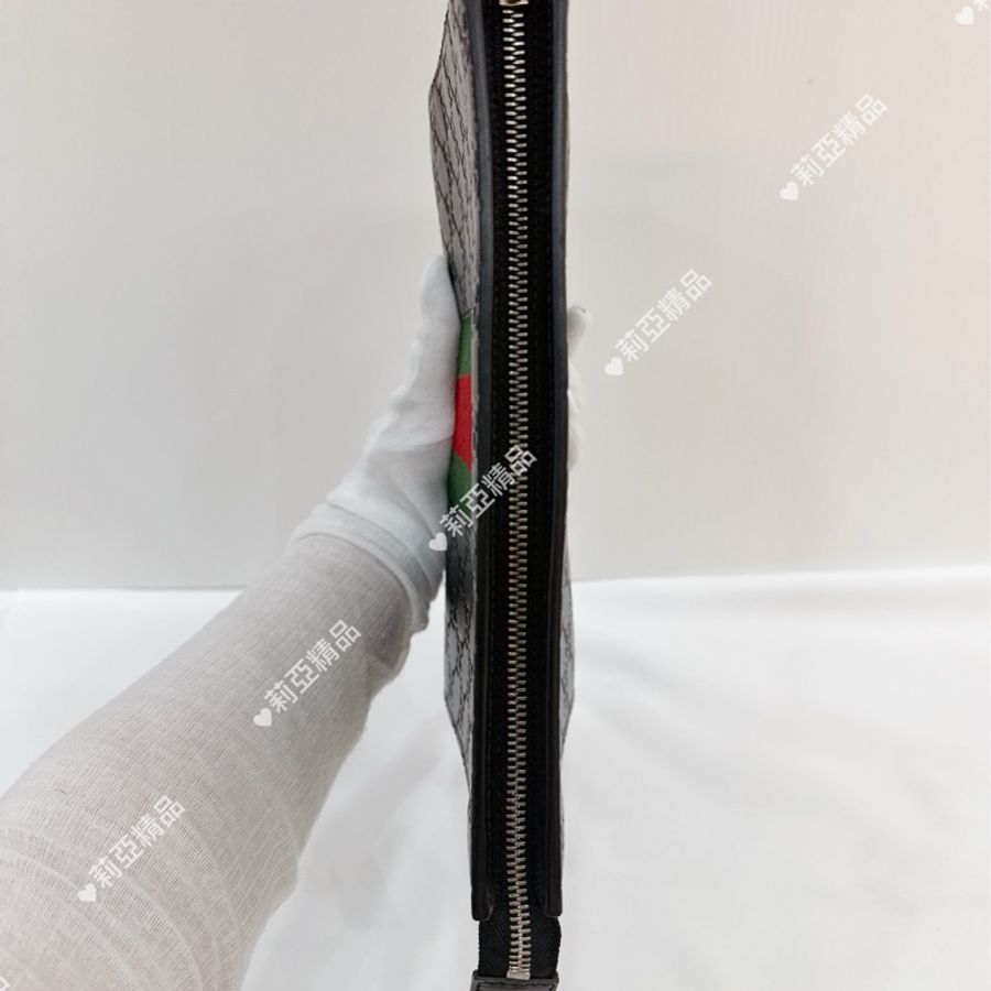 莉亞精品♡ Gucci 黑壓紋手拿包 二手美包-6