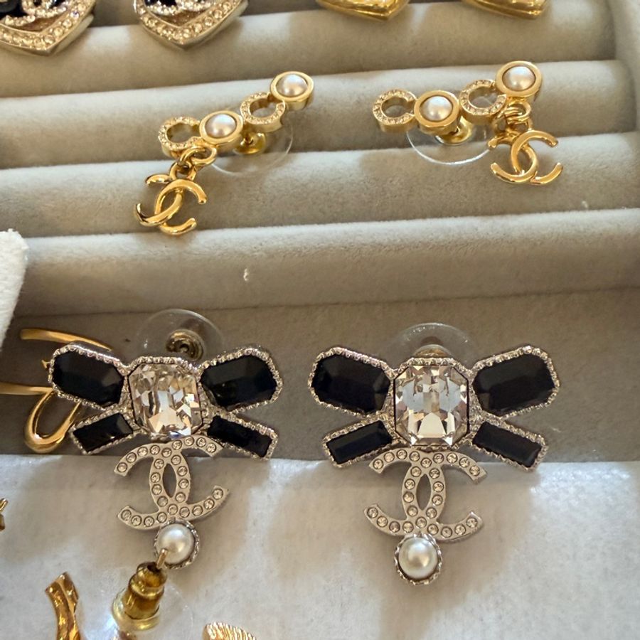 Chanel 蝴蝶結🎀方鑽珍珠耳環(針)-4