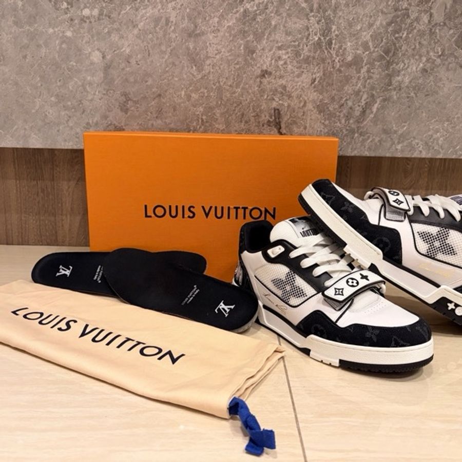 Louis Vuitton路易威登Trainer黑白魔術貼板鞋 40.5碼 近全新-10