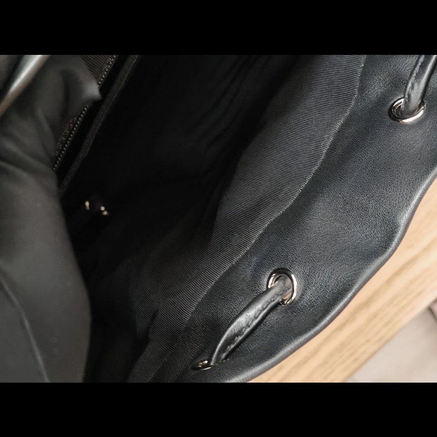 Chanel backpack 黑銀牛皮雙肩包-21