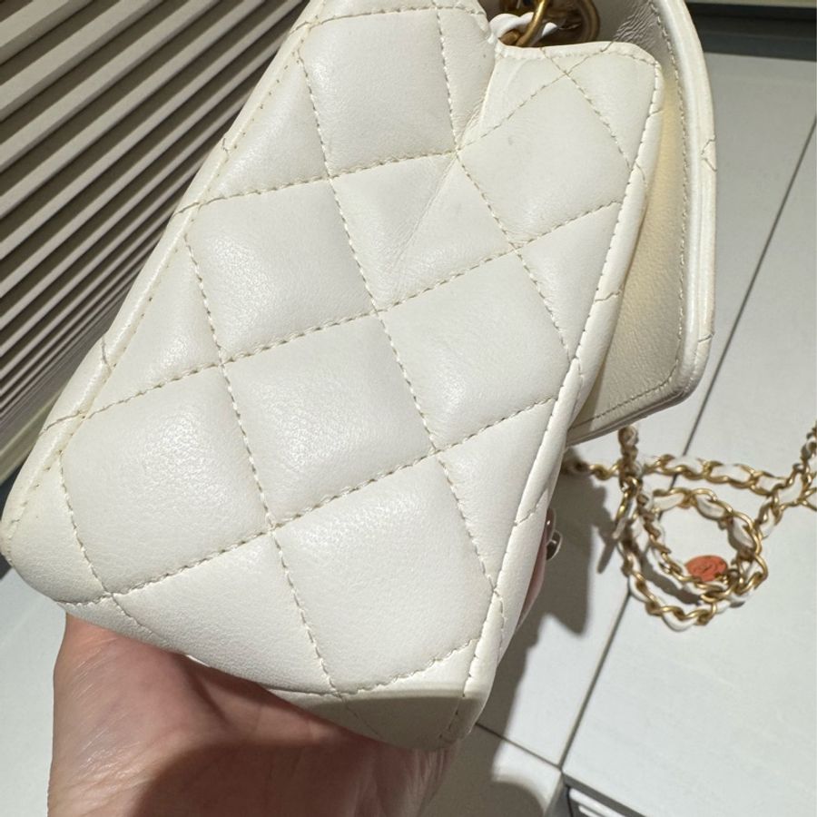Chanel 籌碼口蓋包 白色-4
