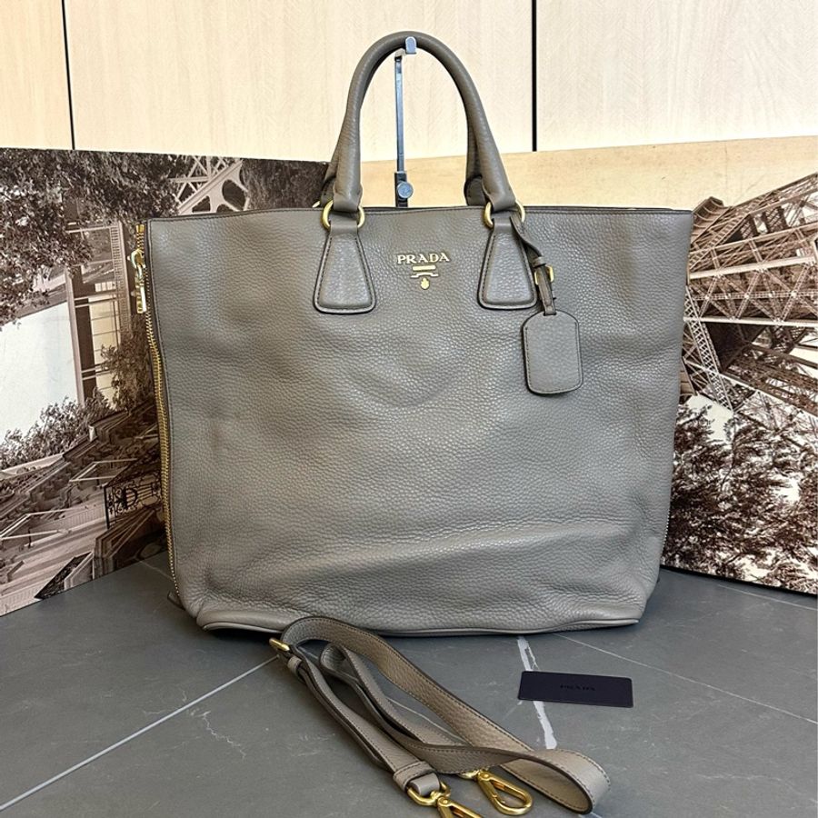 🩵MYMluxurybag🩵 Prada 36.5cm 皮袋 肩背袋 手提袋 斜背袋-0