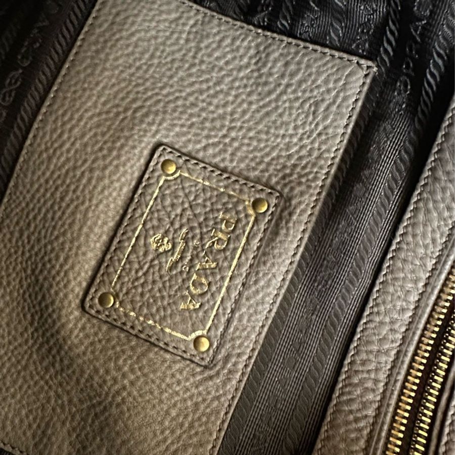 🩵MYMluxurybag🩵 Prada 36.5cm 皮袋 肩背袋 手提袋 斜背袋-23