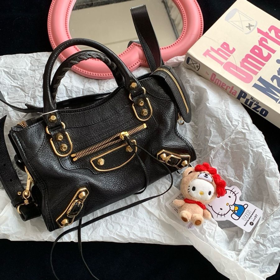 balenciaga 巴黎世家 黑金mini機車包 24cm 配件肩帶 (無鏡子)。-3
