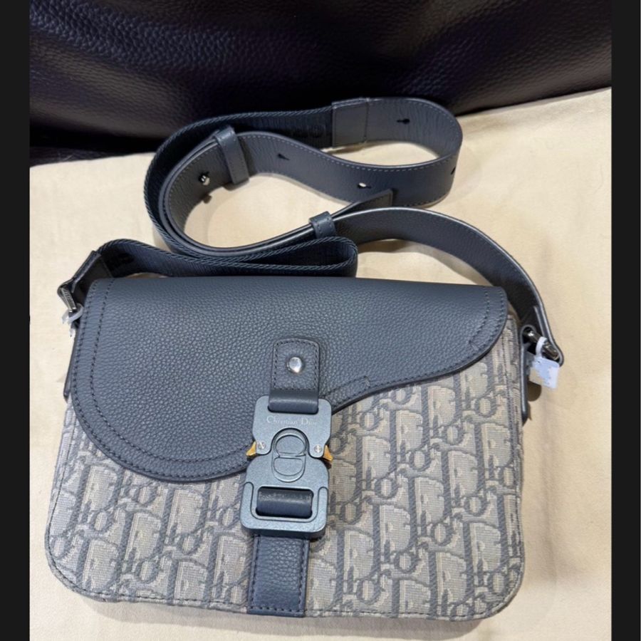 DIOR Saddle 翻蓋 郵差包-5