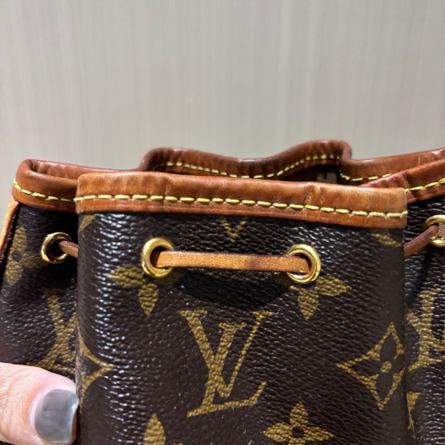 LV nano 側背小包-13