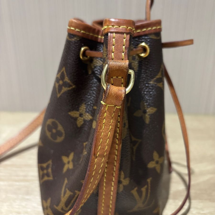 LV nano 側背小包-22