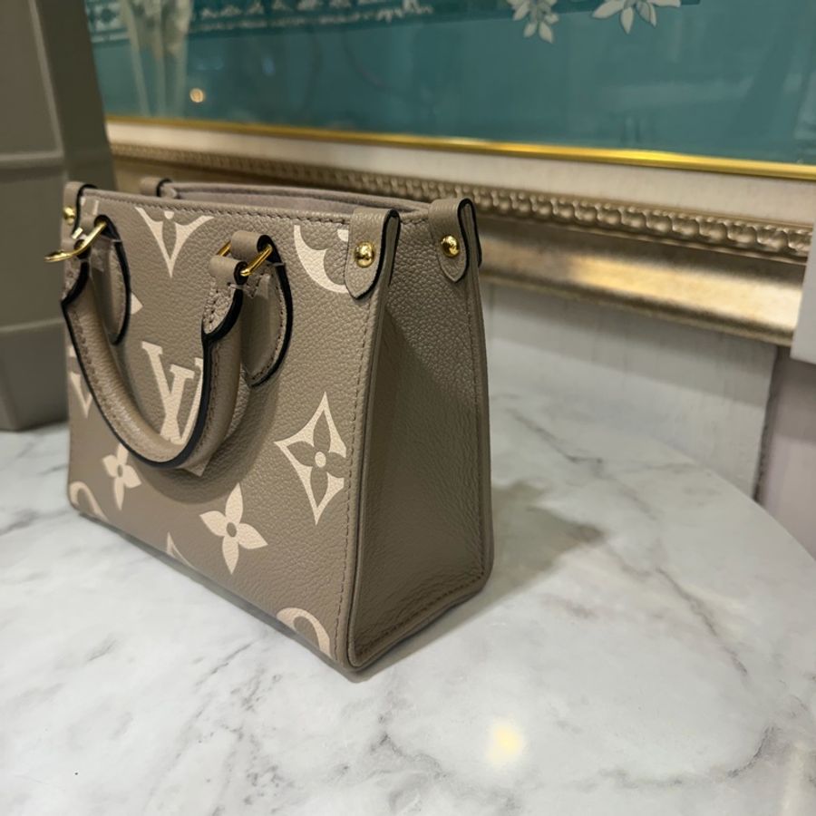 LV 斑鳩灰牛皮壓紋On the go BB金釦手提肩斜背托特包M47054-2