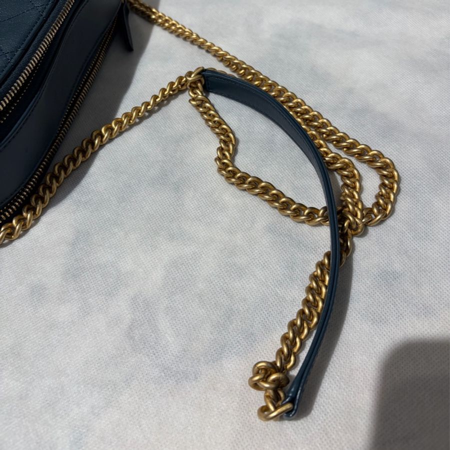 Chanel藍綠色金釦相機雙層斜背包-9