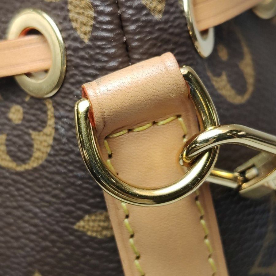 Louis Vuitton (LV) NOENano植鞣革Monogram印花抽繩斜挎包肩背包晶片款-11