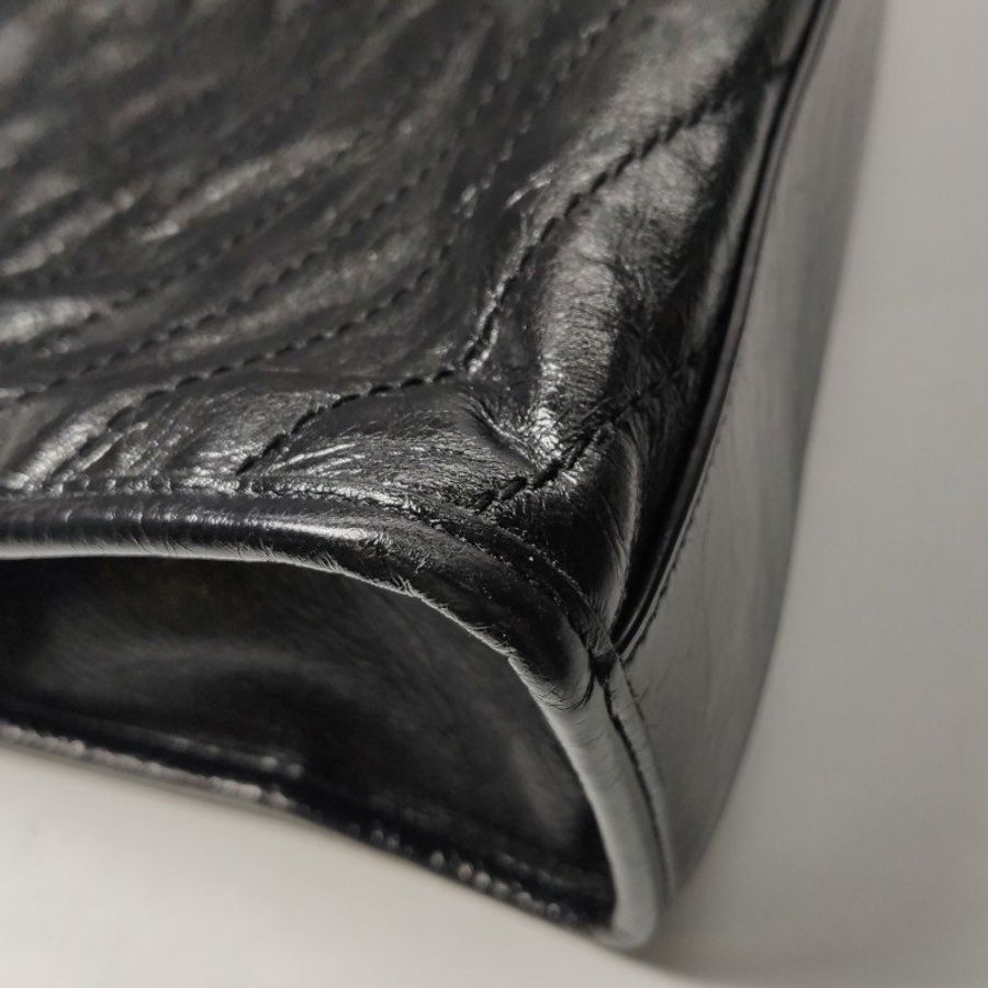 Saint Laurent Niki油蠟皮純色V紋絎縫YSL標誌單肩包-18