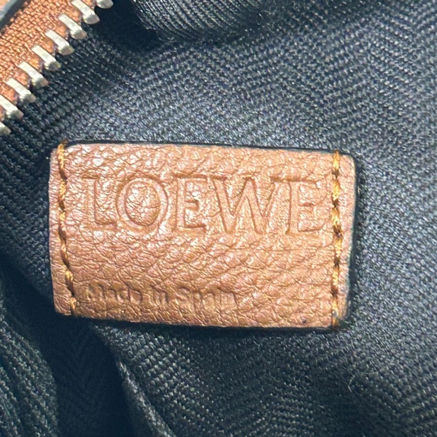 Loewe 羅威 Military 小款 粒面小牛皮翻蓋斜背包 2020年-3