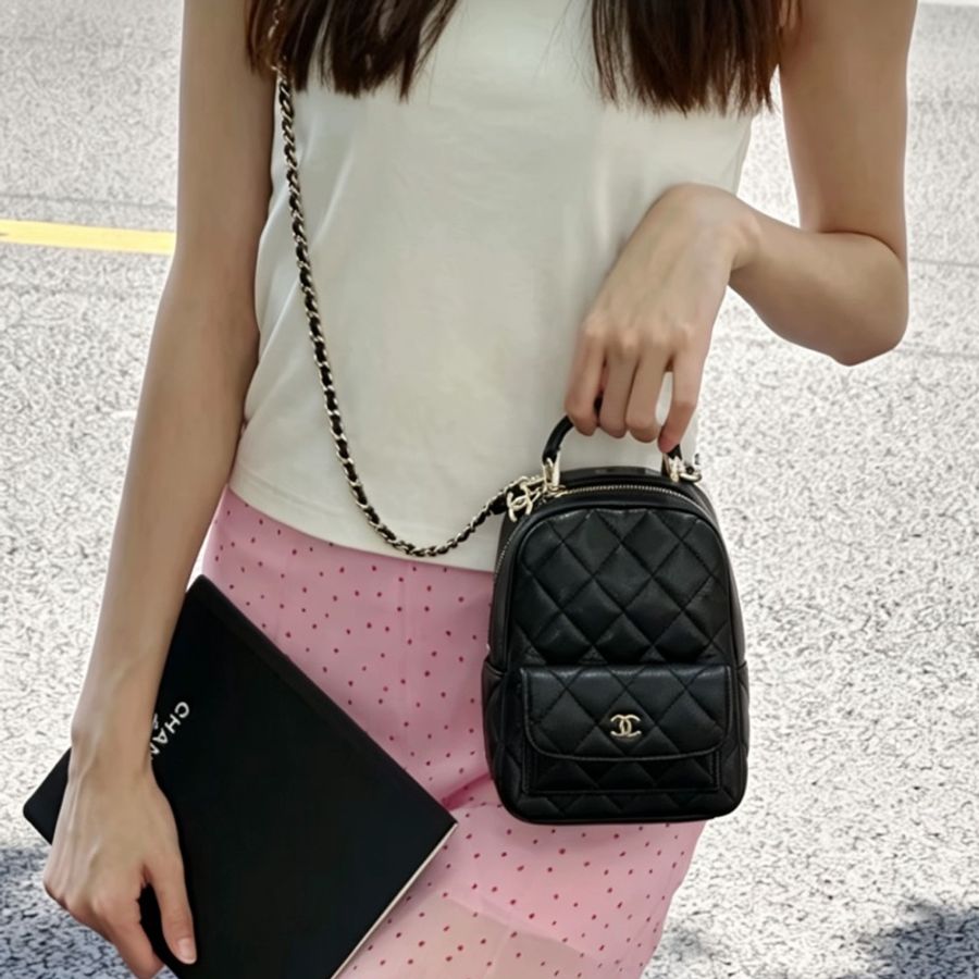 CHANEL香奈兒黑金荔枝牛皮24Cmini小書包全配購證🎒-19