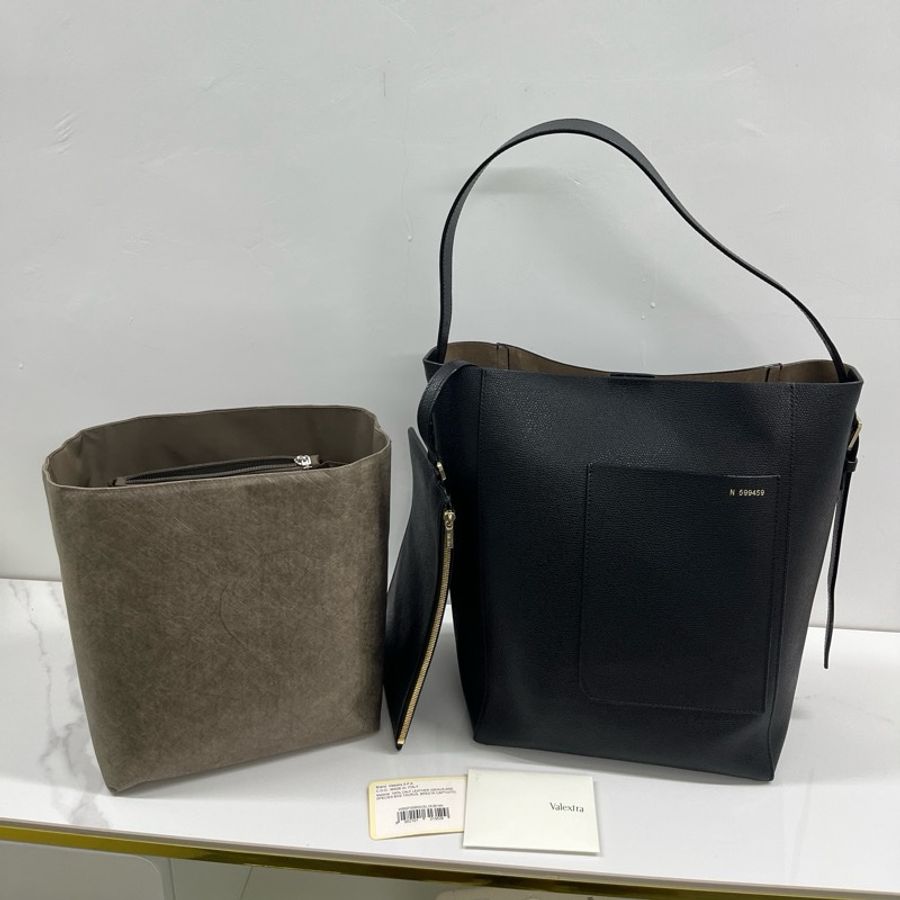 Valextra medium bucket bag 中號黑色水桶包,帶掛包、小卡-0