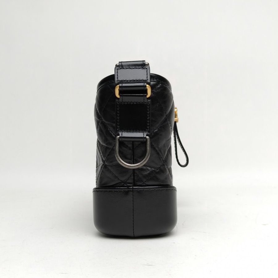 CHANEL 黑色牛皮晶片金銀扣GABRIELLE流浪小號肩背包-1