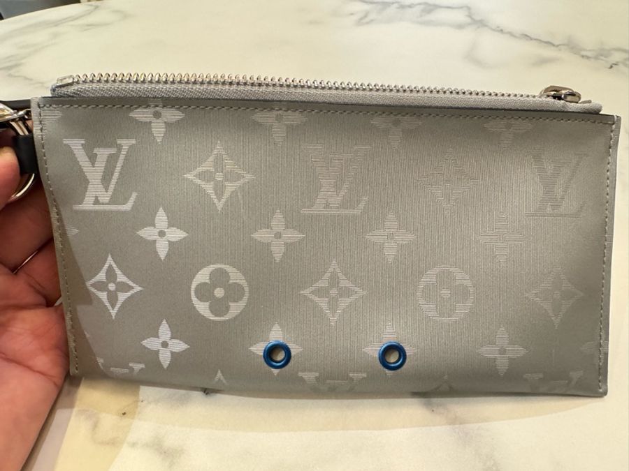 Louis Vuitton 路易威登 M44178-Monogram Satellite Alpha 三件式,可以拆用 手拿包 銀色-0