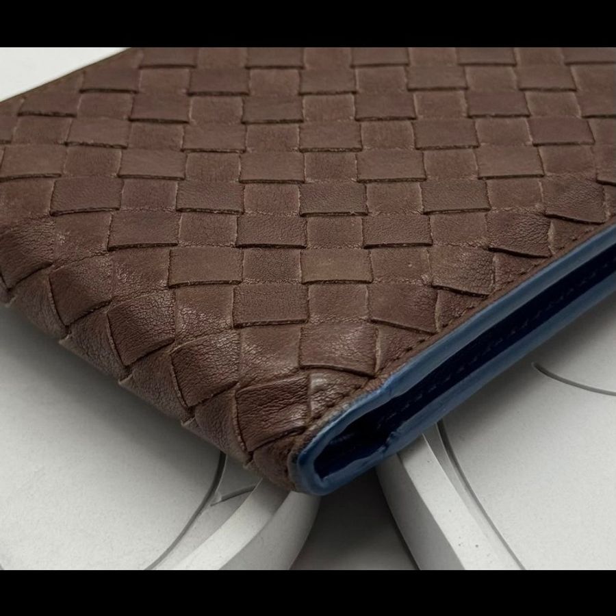 BOTTEGA VENETA BV經典編織小羊皮咖啡色撞色短夾-14