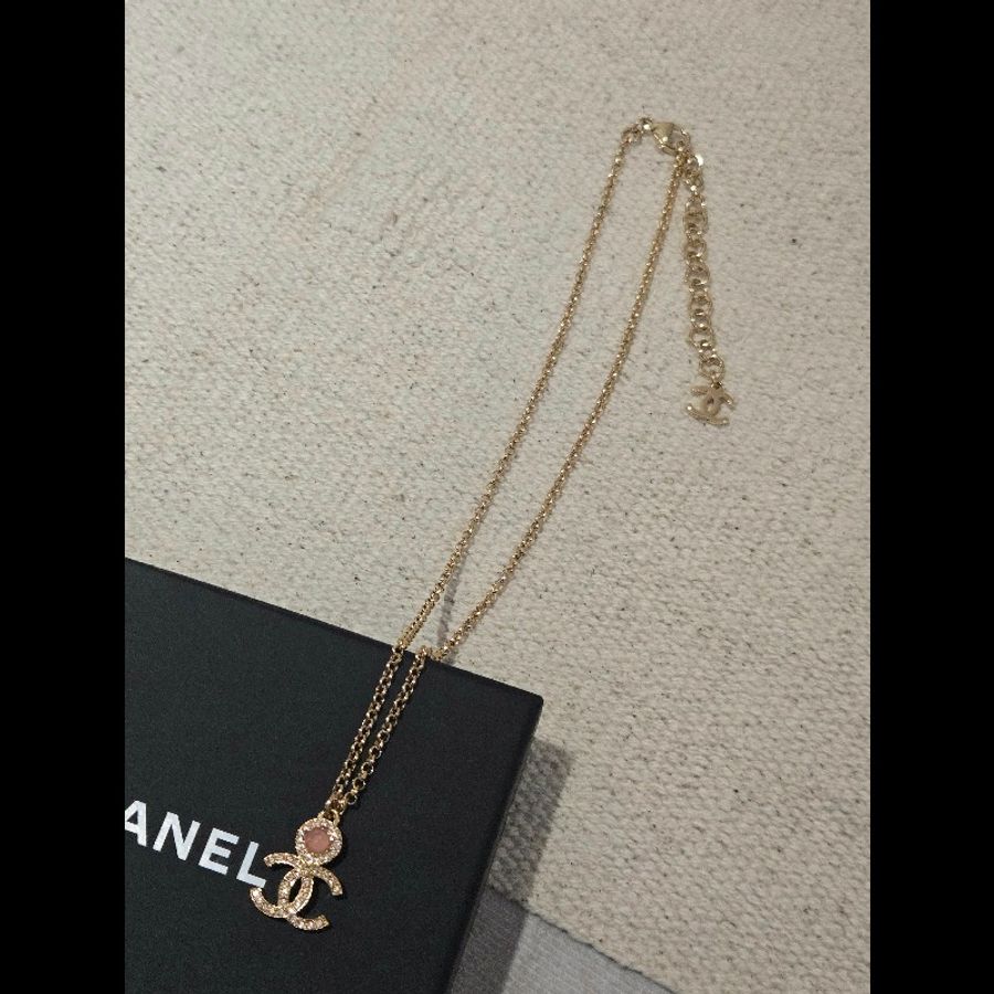 Chanel 香奈兒 24C 蜜桃粉金雙Clogo滿鑽項鍊 溫柔到骨子裡 🍑✨-17