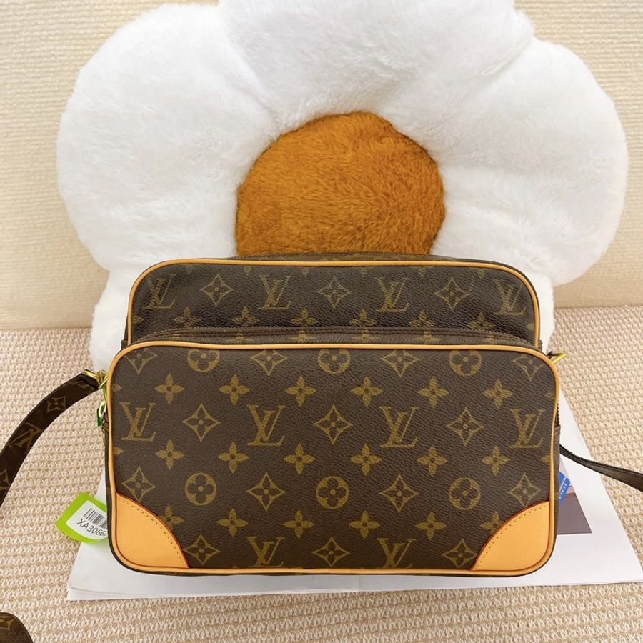 Louis Vuitton •經典老花雙層相機包 專櫃復刻同款-1
