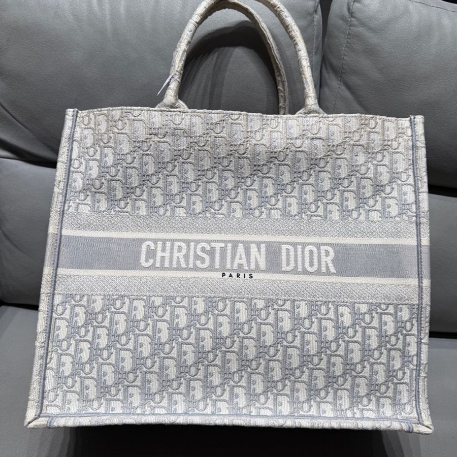 Dior • Book Tote 灰色刺繡托特 大號-2