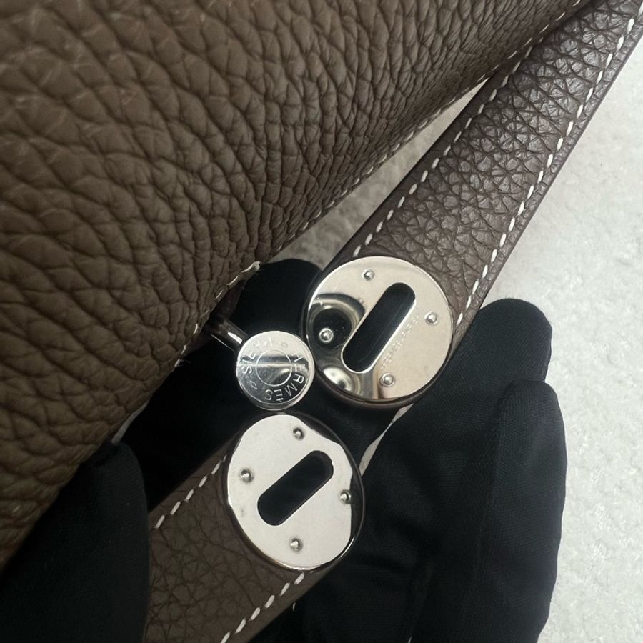 Hermes lindy 30 大象灰銀扣 D-10