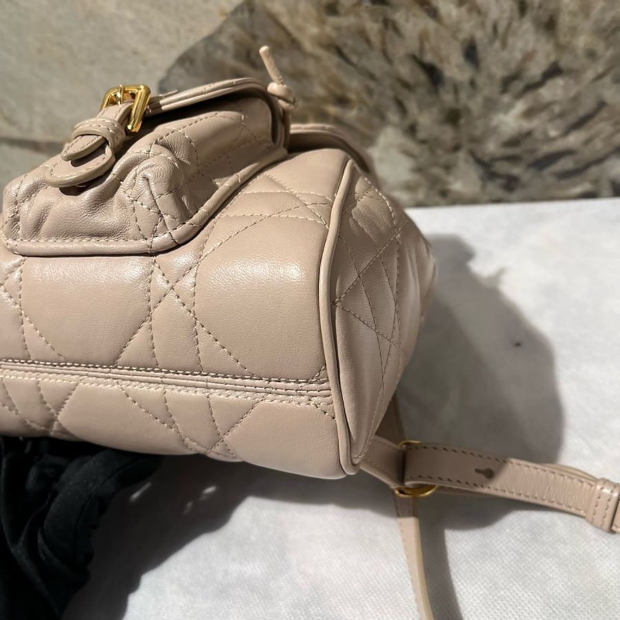 Dior淡米色羊皮Caro 後背包-6