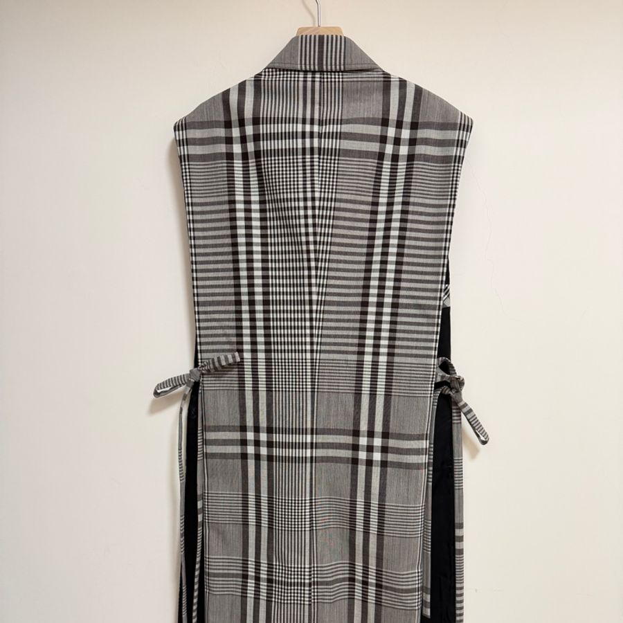 Burberry 咖啡色格紋背心長版外套 男女都可以穿 原價89000-3