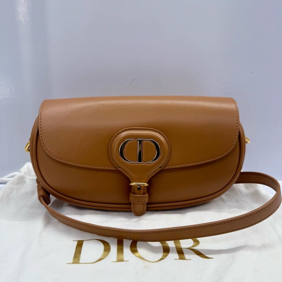 DIOR BOBBY EAST WEST GHW 棕色金扣肩背包 09-MA-0291-2