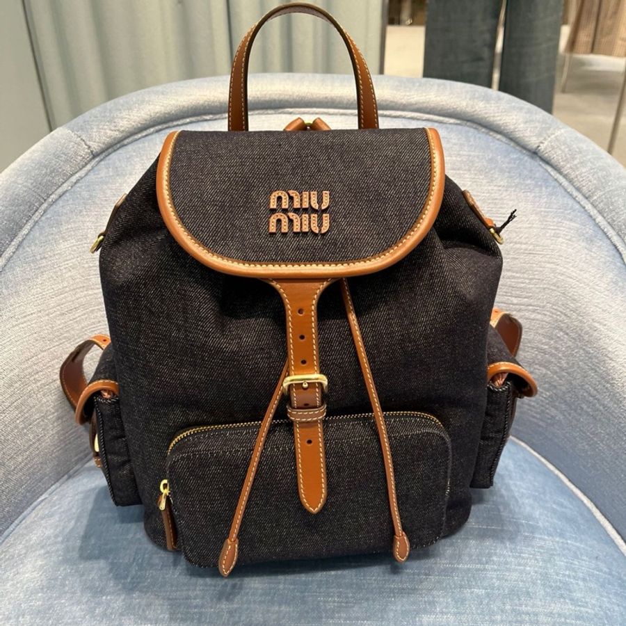 Miu Miu 女士 Miu Backpack雙肩包均碼碼25cm*12.5cm*29.5cm-0