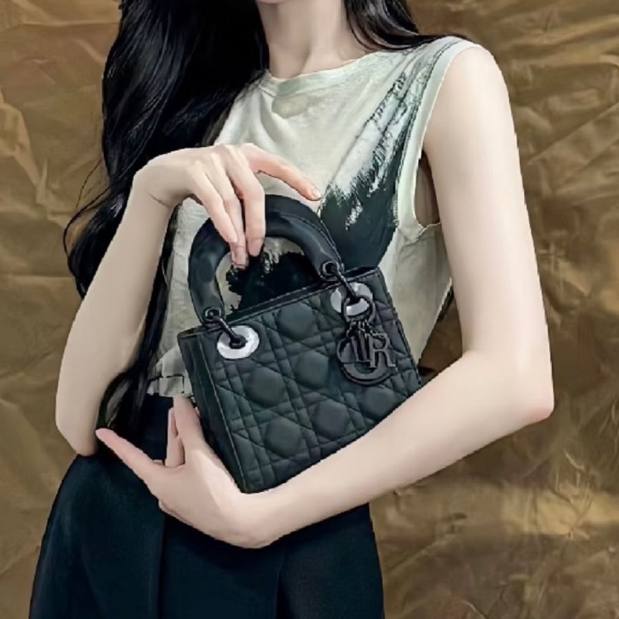 DIOR迪奧Lady Dior黑磨沙黛妃包So Black勳章肩帶#專櫃20多萬🍒-26