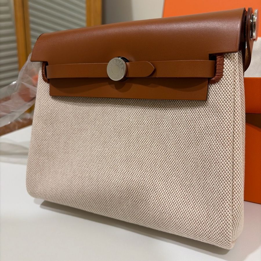 全新/膠膜全在 Hermès Mini Herbag 20cm 金棕金剛色銀扣|2026/01 購證-0