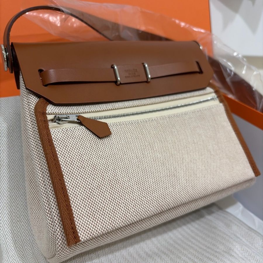 全新/膠膜全在 Hermès Mini Herbag 20cm 金棕金剛色銀扣|2026/01 購證-4