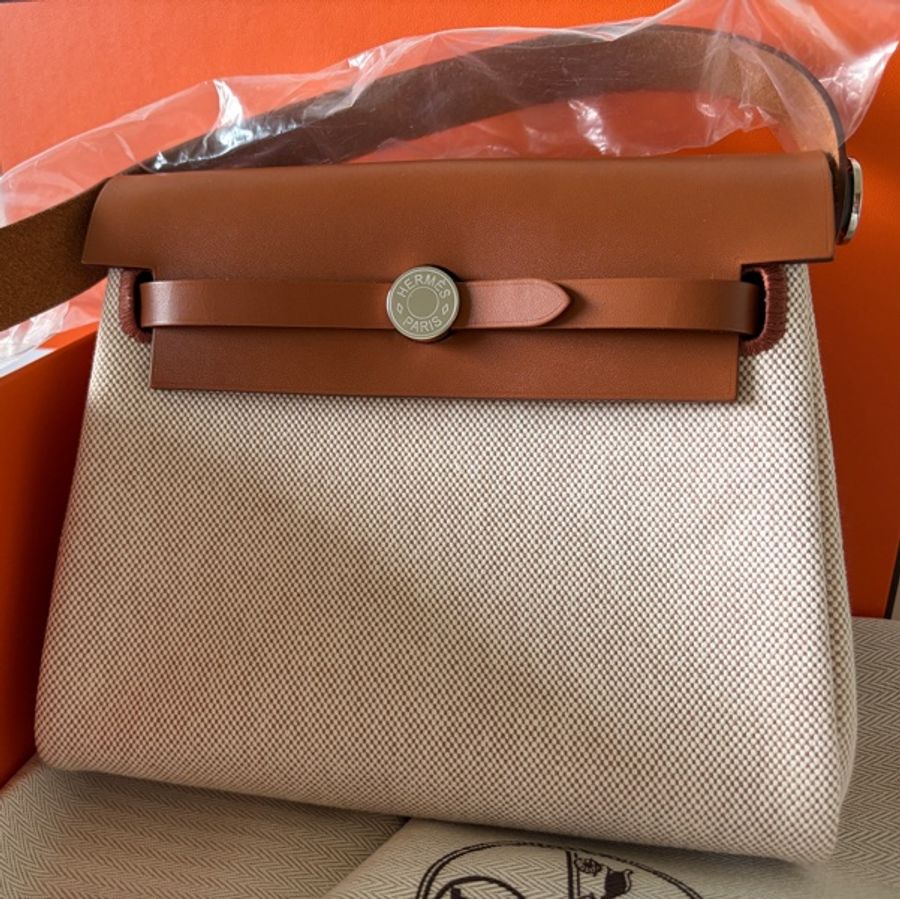 全新/膠膜全在 Hermès Mini Herbag 20cm 金棕金剛色銀扣|2026/01 購證-5