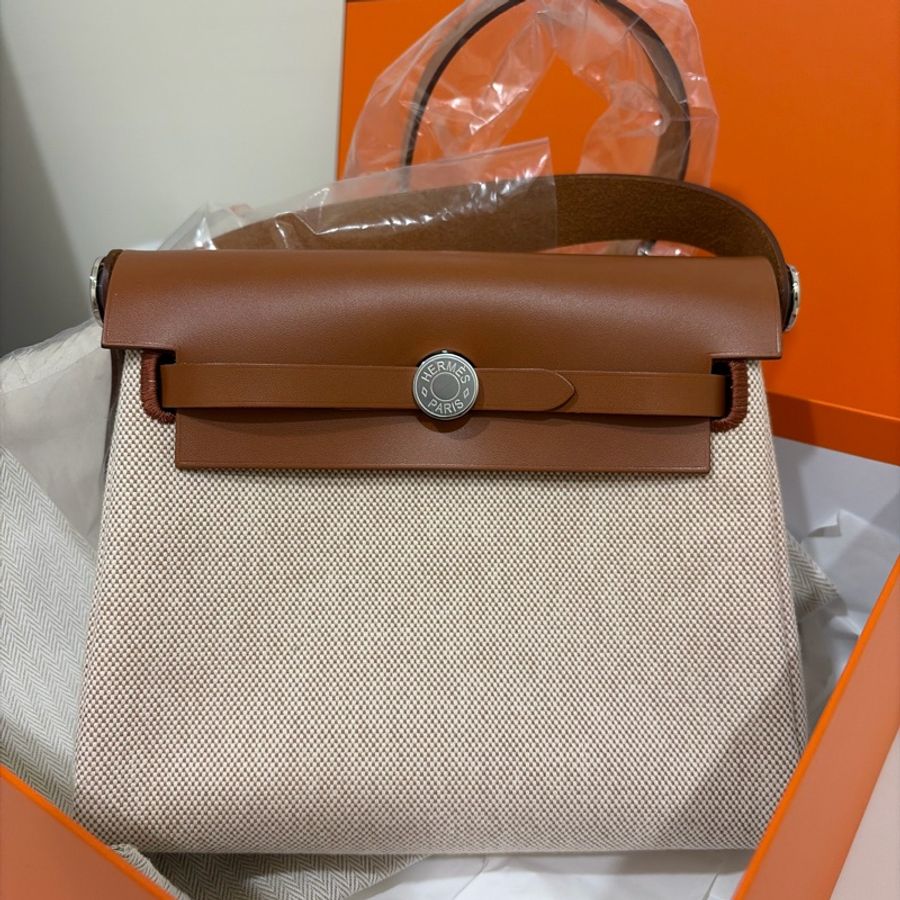 全新/膠膜全在 Hermès Mini Herbag 20cm 金棕金剛色銀扣|2026/01 購證-6
