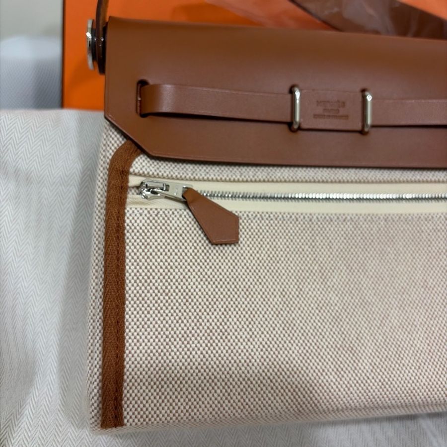 全新/膠膜全在 Hermès Mini Herbag 20cm 金棕金剛色銀扣|2026/01 購證-9