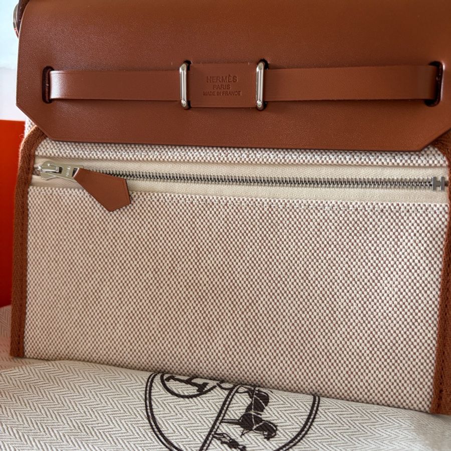 全新/膠膜全在 Hermès Mini Herbag 20cm 金棕金剛色銀扣|2026/01 購證-19