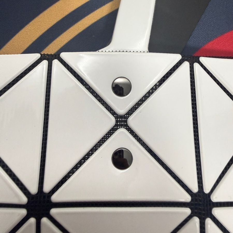 ISSEY MIYAKE BAOBAO TOTE亮面幾何 6X6手提包-14