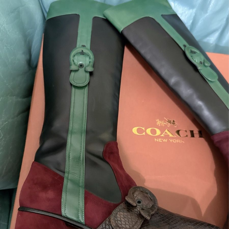 二手Coach 長筒靴子(原價25000元)-27