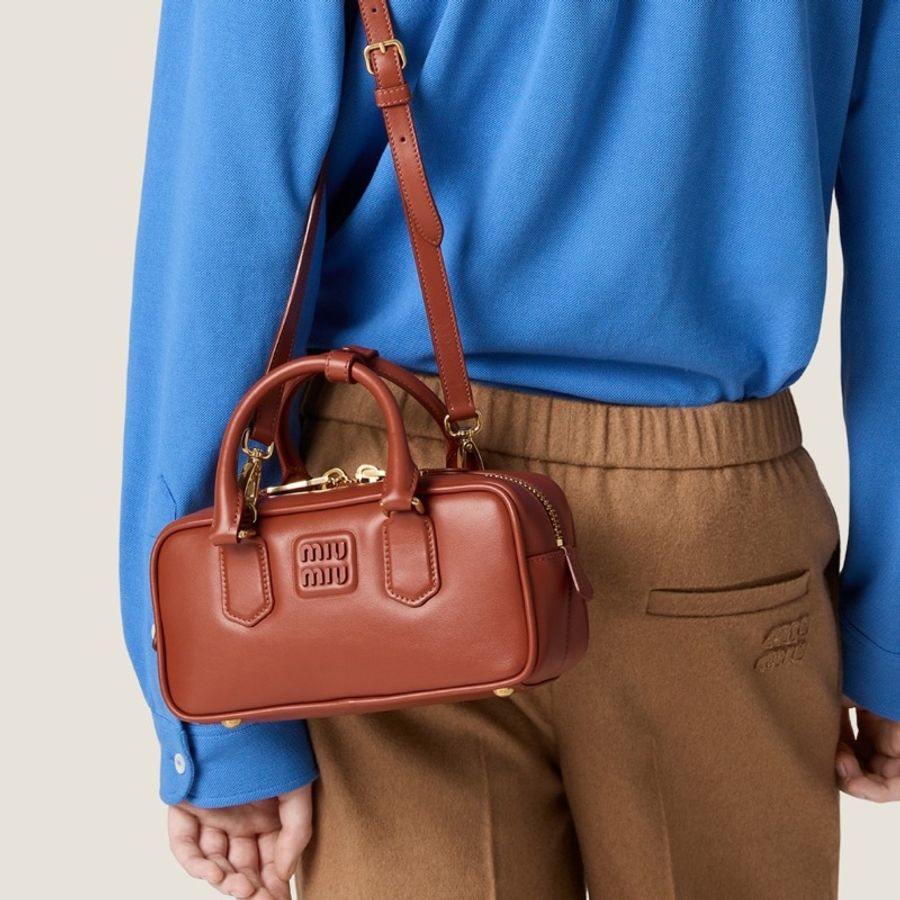 Miu Miu 女士 Arcadie 拉鍊斜挎包均碼碼22cm*7.5cm*10.5cm-0